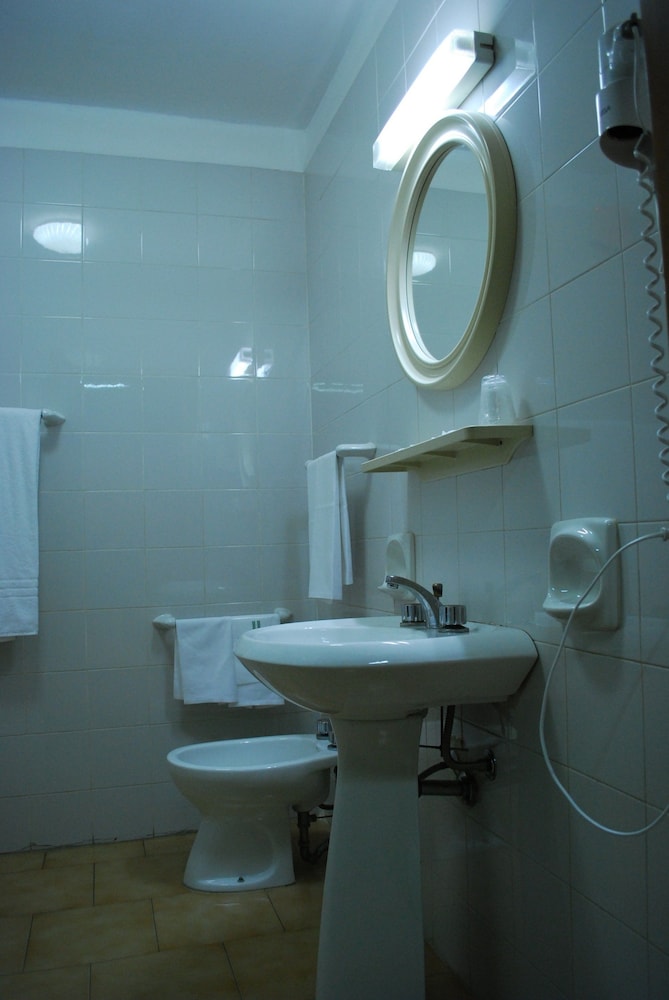 

Ancona - Agrigento - Hotel Tre Torri