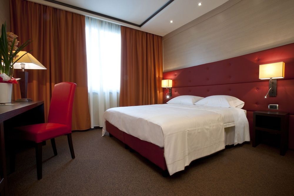 

Catania - Legnano - Palace Hotel Legnano