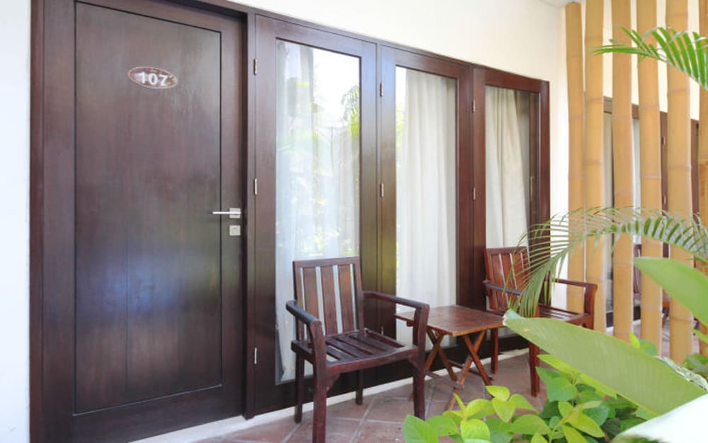 

Milano - Kuta - Bali - Suris Boutique Hotel