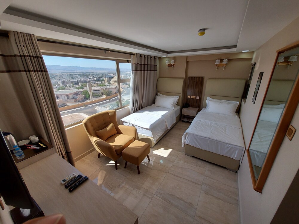 

Napoli - Aqaba - Jordan Seasons Hotel