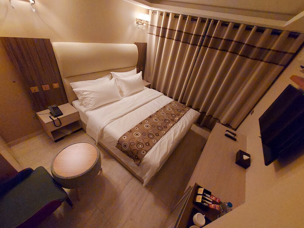 

Roma - Aqaba - Jordan Seasons Hotel