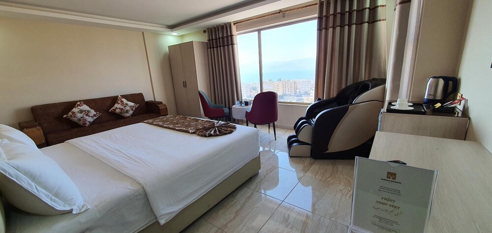 

Catania - Aqaba - Jordan Seasons Hotel