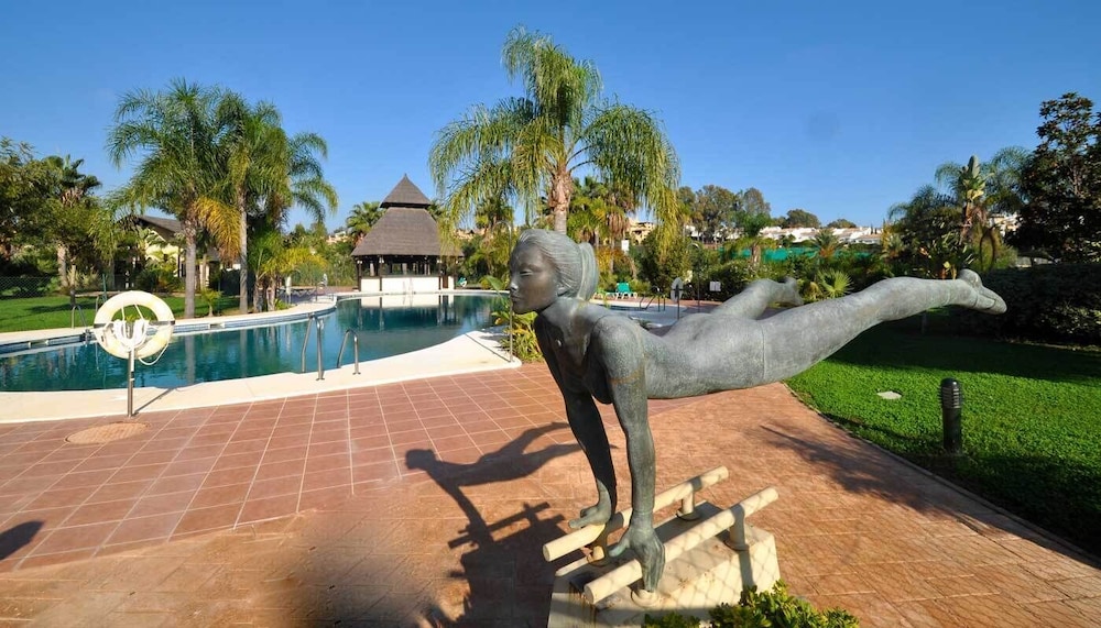 

Bari - Estepona - El Campanario del Paraíso
