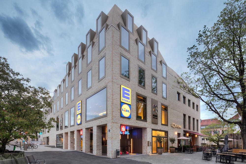 

Roma - Germering - MIANO Hotel & Bar