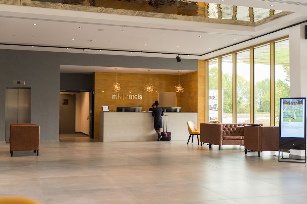 

Bari - Rinas - mk hotel tirana