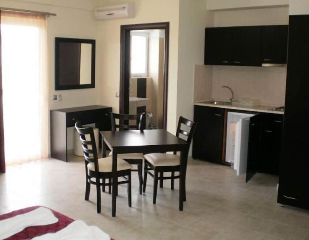 

Venezia - Kolimbari - Golden Rose Suites