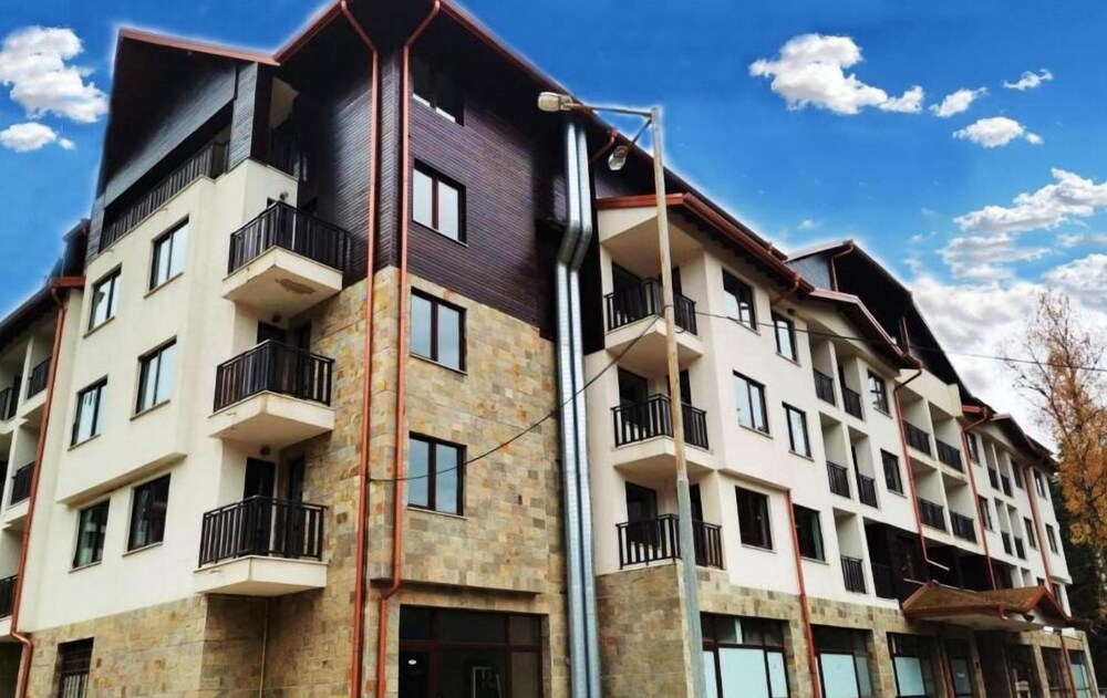 

Milano - Samokov - Borovets Green Hotel