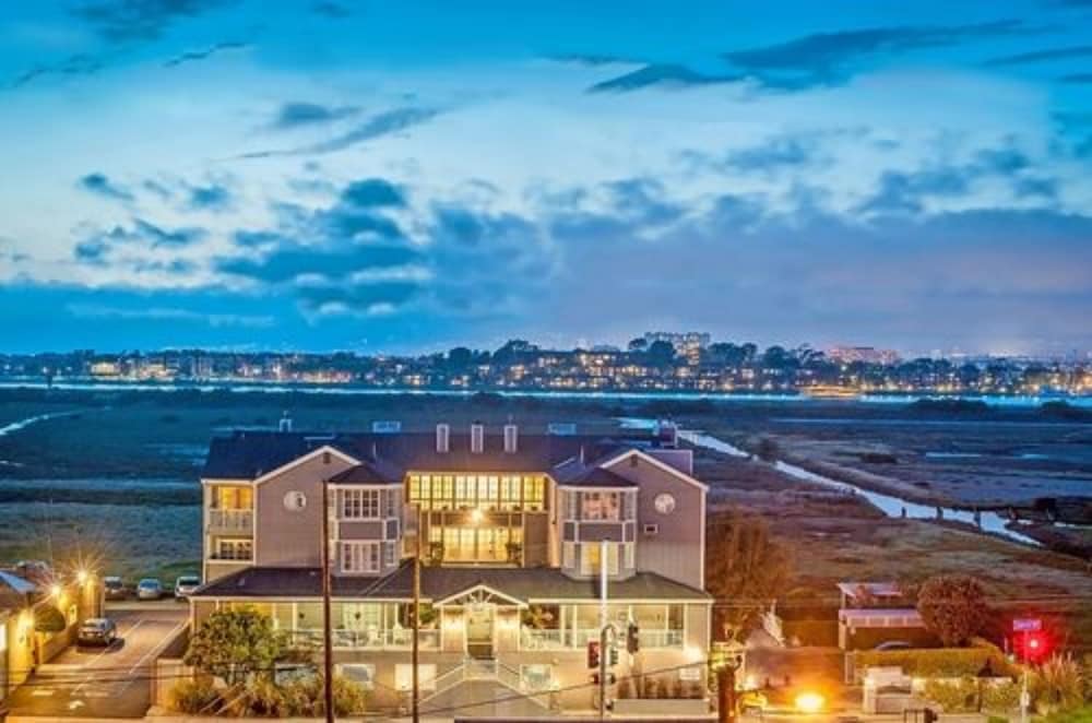 

Bari - Venice (CA) - Inn at Playa del Rey