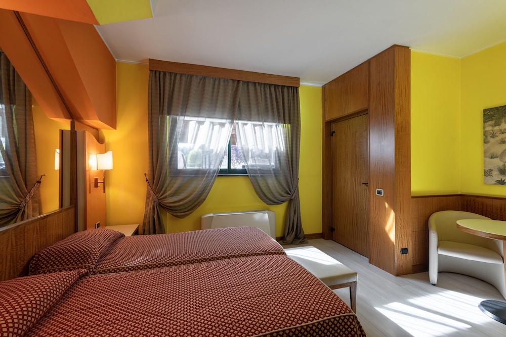 

Brindisi - Milano - Hotel Motel Futura
