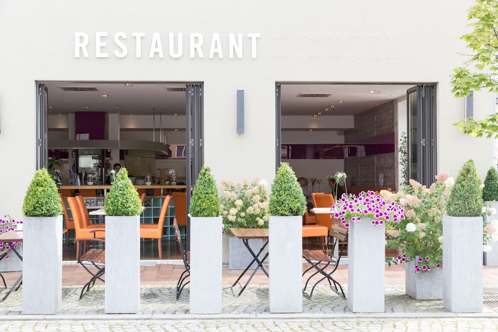 

Roma - Erding - Hotel Arooma
