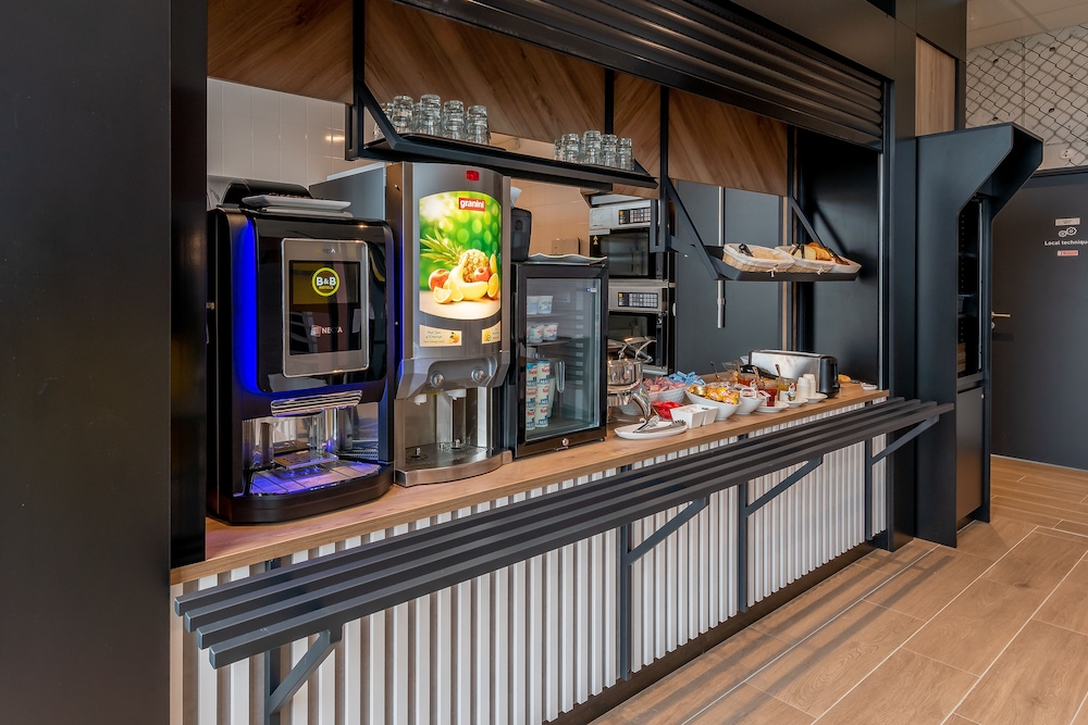 

Genova - Noisy-le-Grand - B&B HOTEL Champigny-sur-Marne