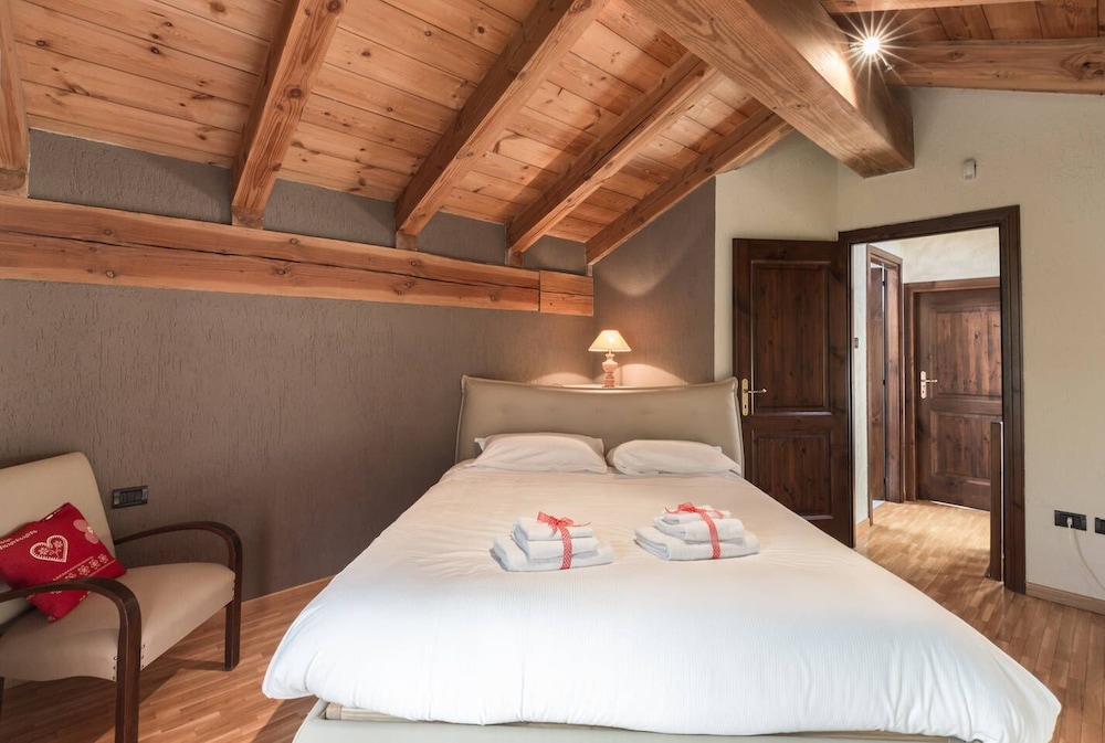 

Cagliari - Pré-Saint-Didier - Le Petit Coeur Residence De Montagne