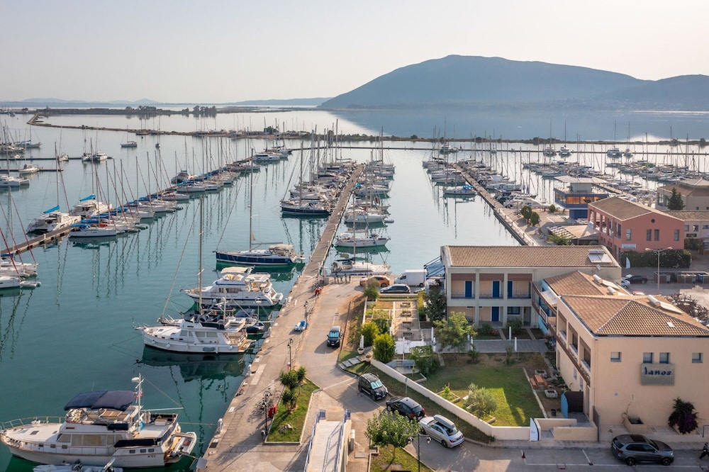 

Roma - Lygia - Ianos Bay