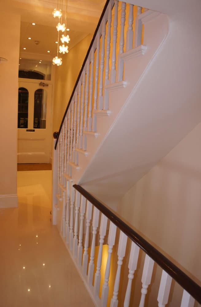 

Firenze - Wimbledon - Sapphire Hotel London