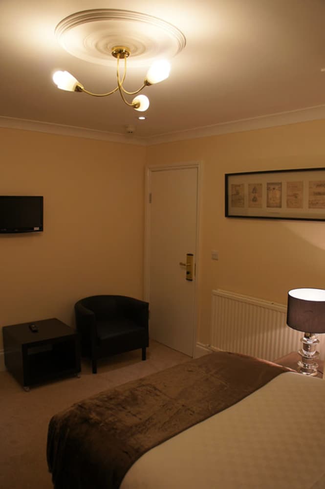 

Milano - Brentford - Sapphire Hotel London