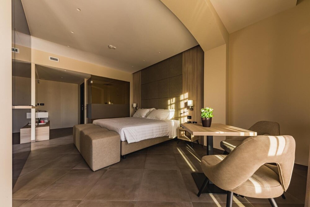 

Bari - Taranto - Salina Hotel