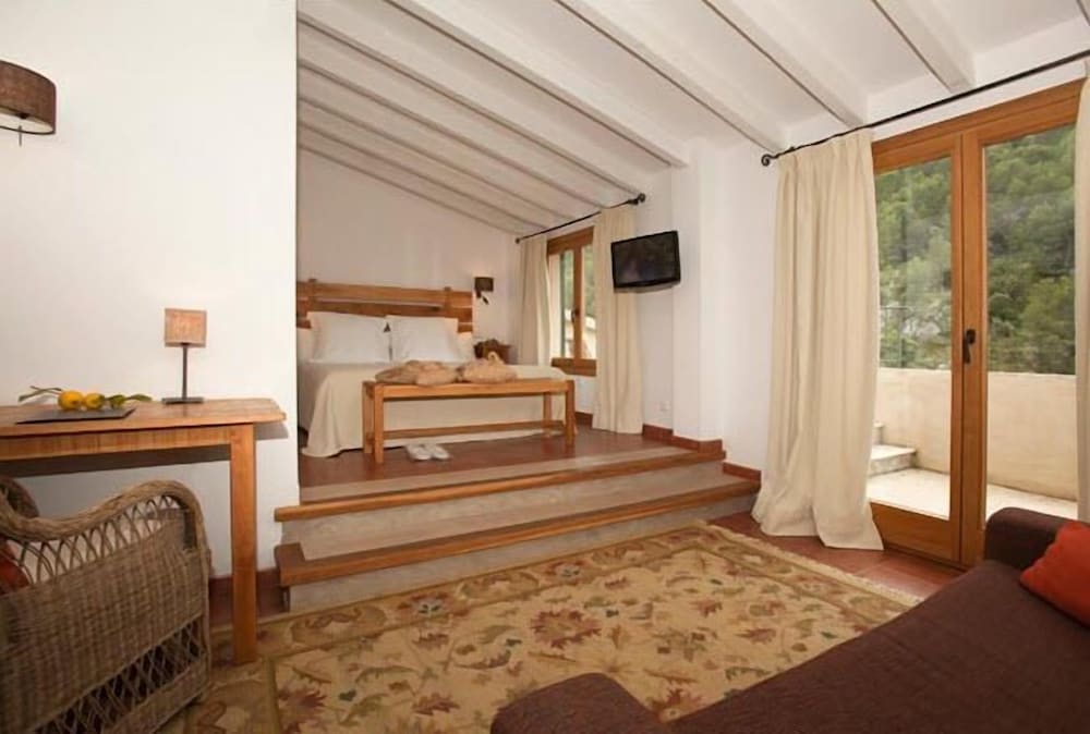 

Trieste - Sóller - Hotel Es Port