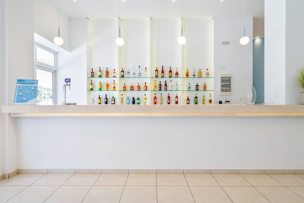 

Milano - Rodi, Isole Greche - Santa Maria City Hotel