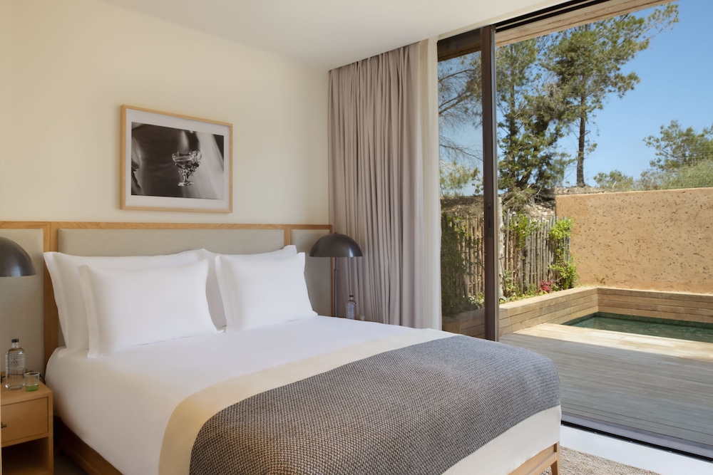 

Bologna - Portinatx - Six Senses Ibiza