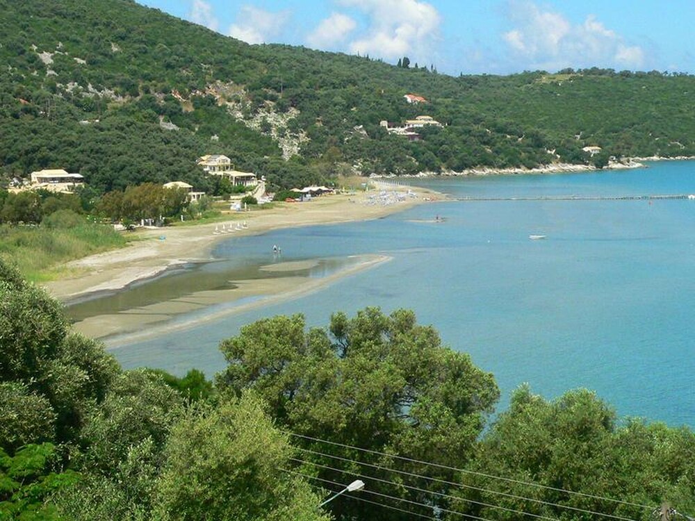 

Napoli - Acharavi - APRAOS BAY HOTEL