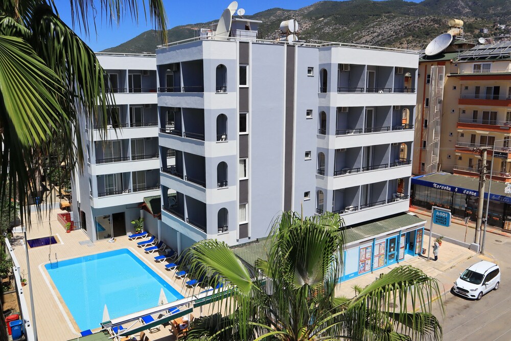 

Milano - Alanya - Kleopatra smile hotel