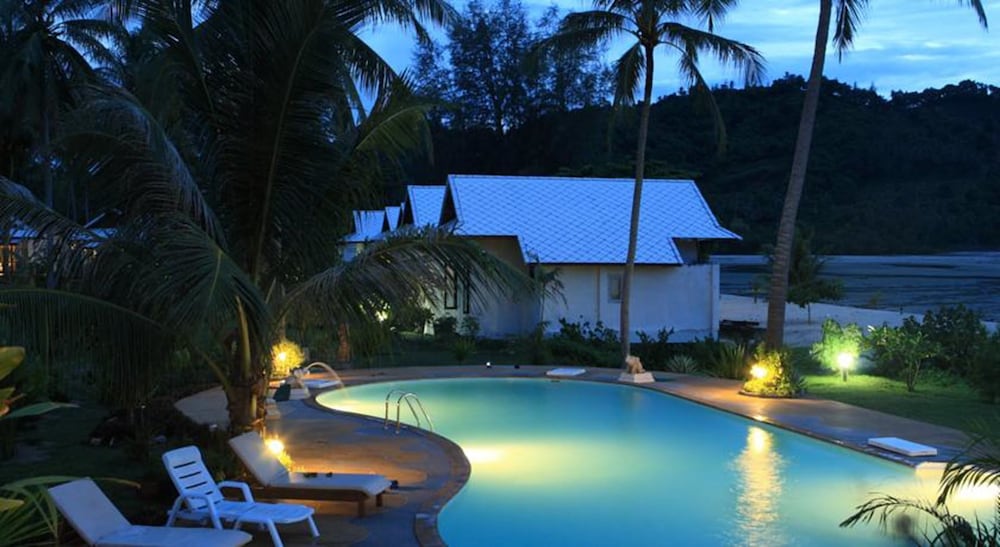 

Roma - Lipa Noi - Phangka Paradise Resort