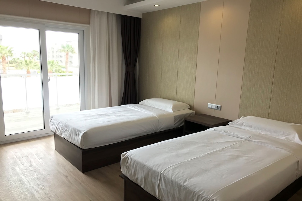 

Napoli - Torredembarra - Hotel Nueva Europa