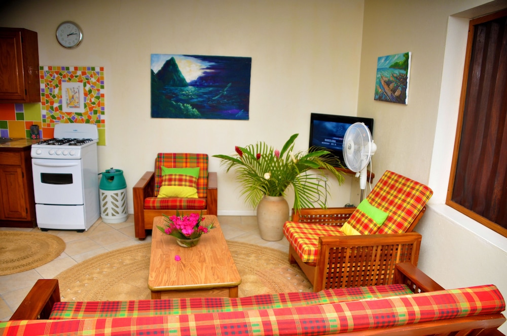 

Milano - Soufriere - The Still Beach House