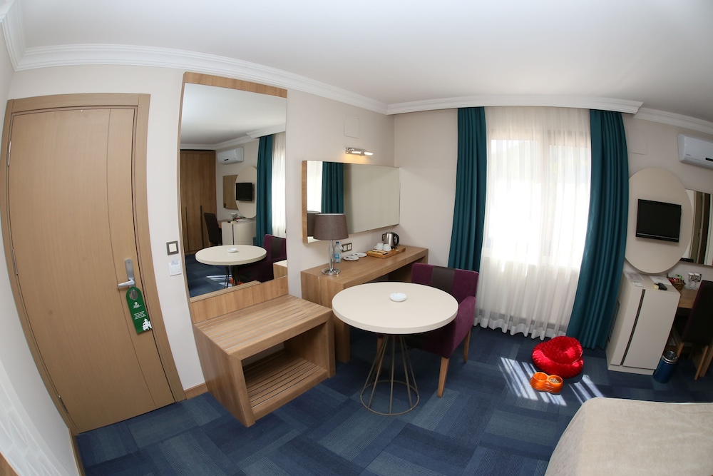 

Milano - Manisa - Spilos Hotel