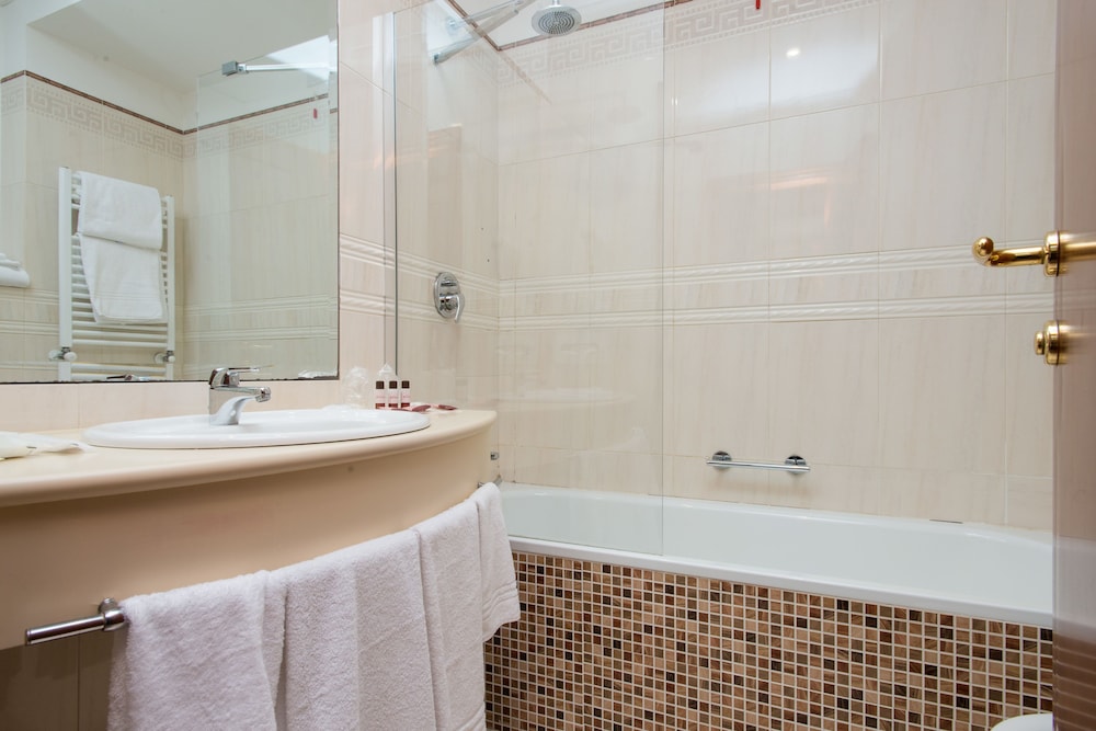 

Bari - Roma - Hotel The Brand