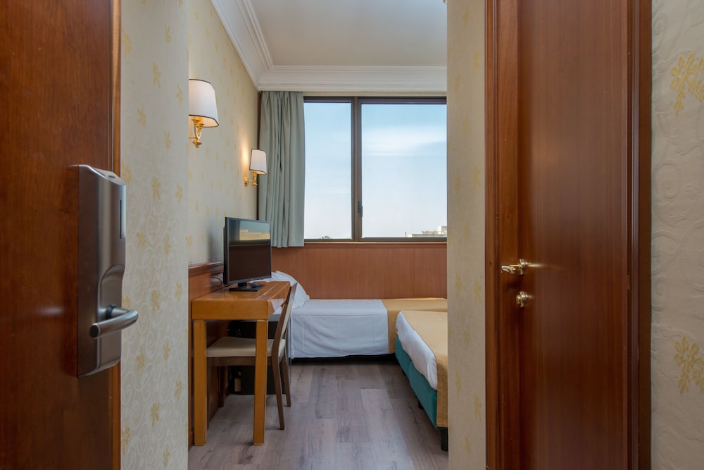 

Lamezia Terme - Roma - Hotel The Brand