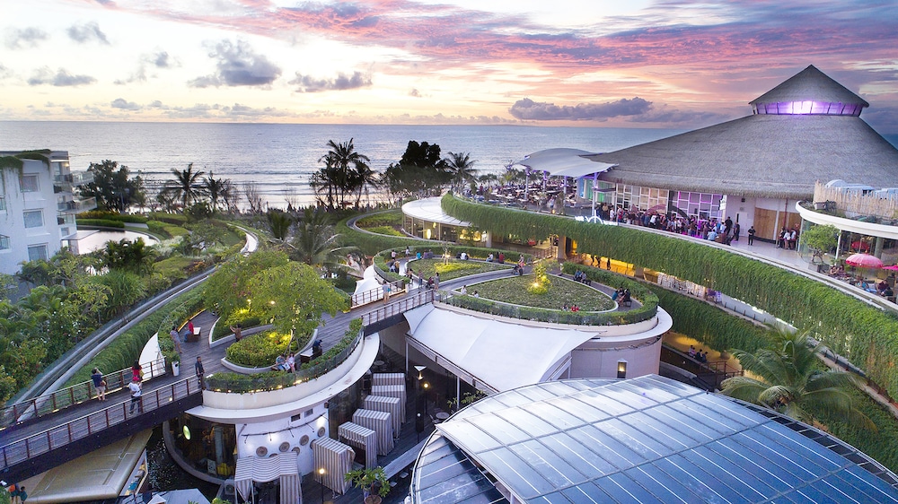 

Milano - Seminyak - Bali - YELLO Hotel Kuta Beachwalk Bali