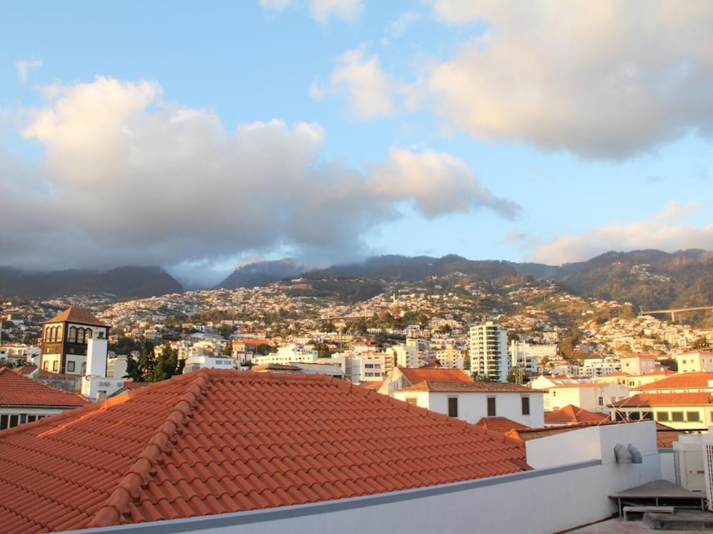 

Verona - Funchal - Pensao Astoria