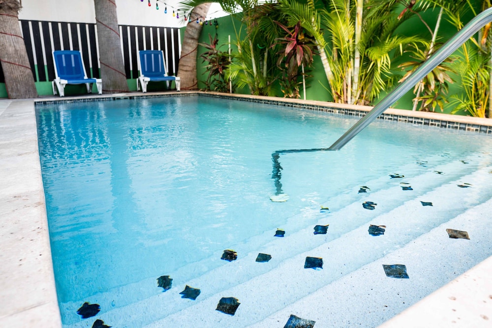 

Verona - Philipsburg - The Paradise Inn
