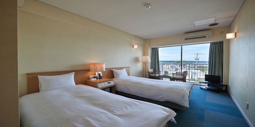 

Milano - Onna - Ocean Resort PMC