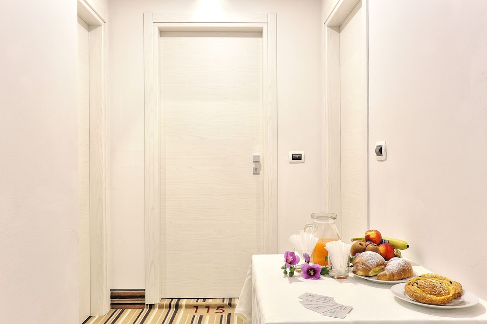 

Milano - Follonica - Hotel La Pineta