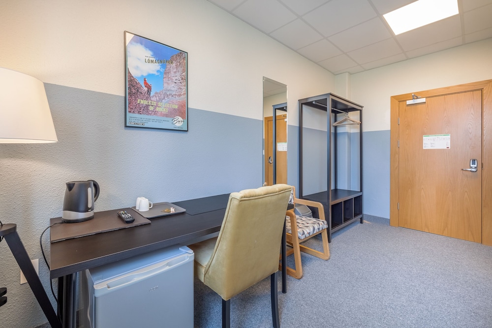 

Lamezia Terme - Reykjavik, Aeroporto di Keflavík - ABC Hotel by Reykjavik Keflavik Airport