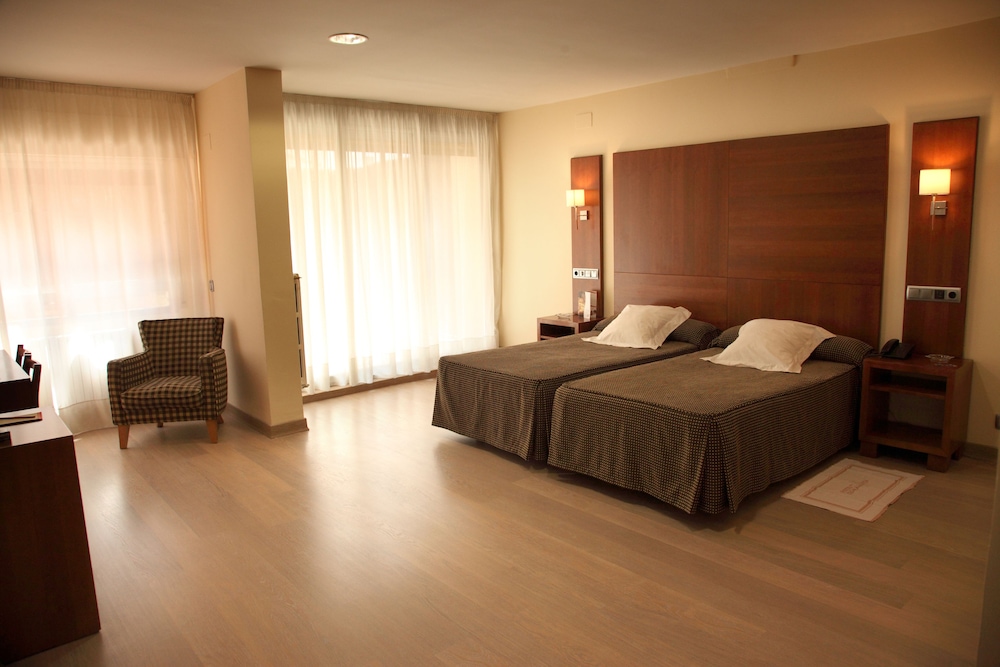 

Milano - Saragozza - Hotel Cesaraugusta