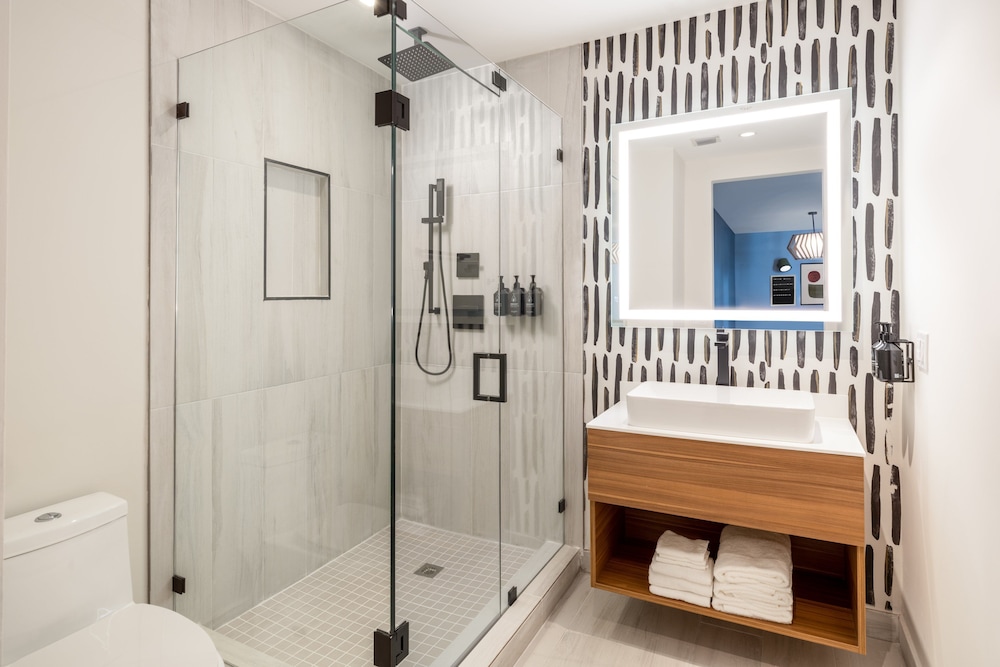 

Roma - Key Biscayne - Atwell Suites Miami Brickell