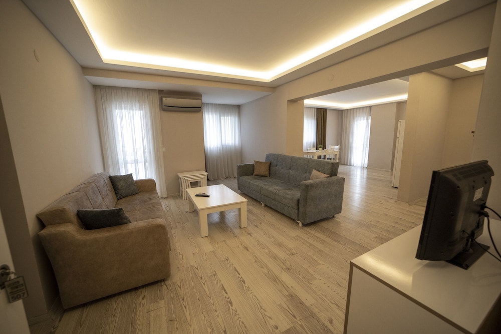 

Milano - Kusadasi - Silver Tower Residence