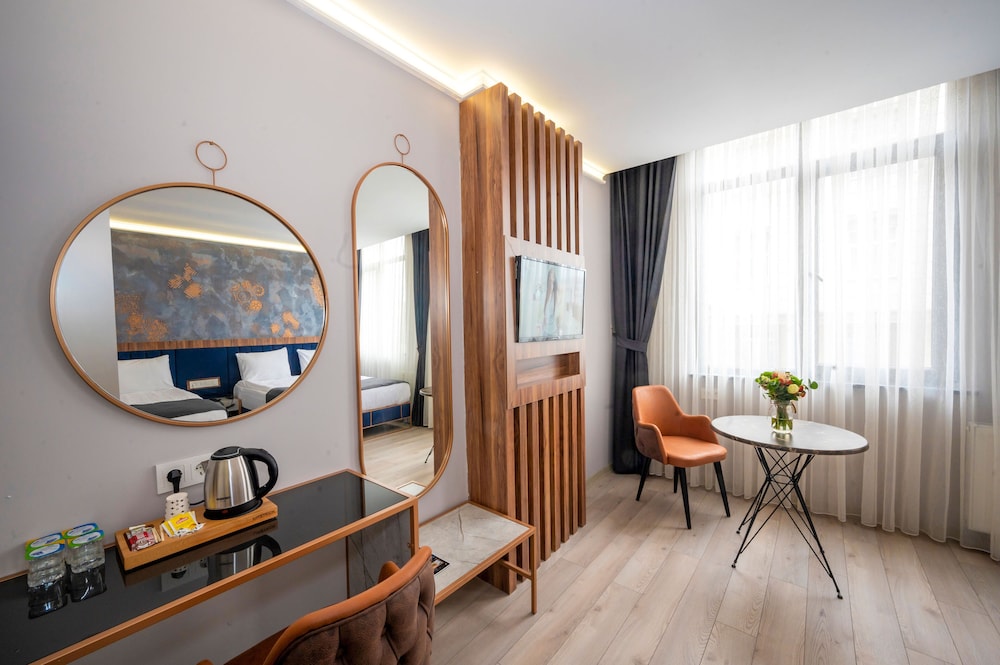 

Milano - Istanbul - Seyithan Palace Spa Hotel