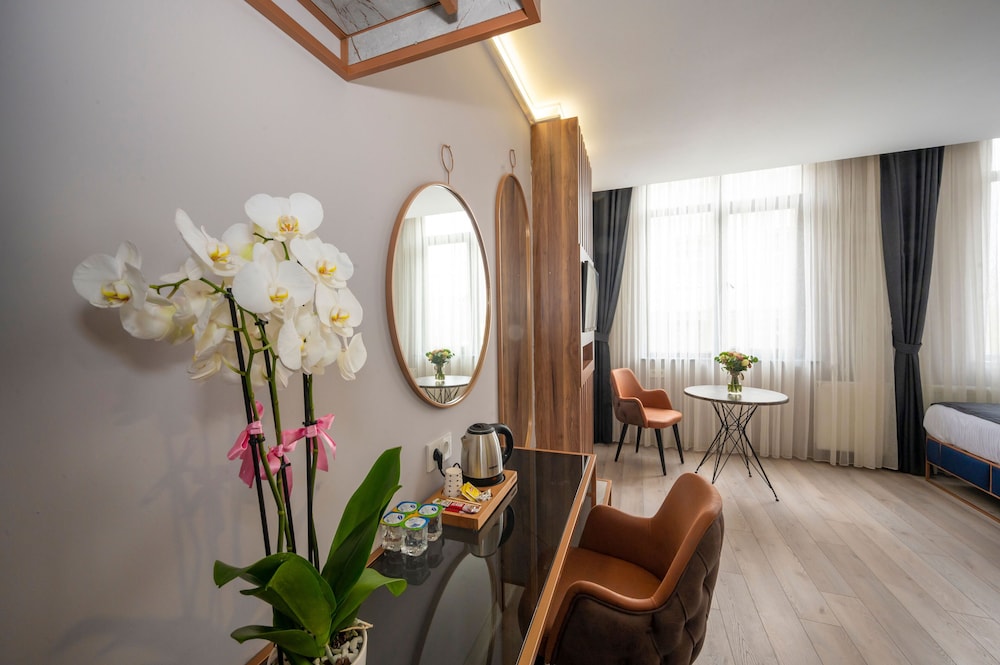

Milano - Istanbul - Seyithan Palace Spa Hotel