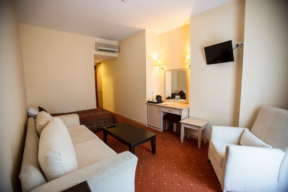 

Milano - Göcek - Göcek Lykia Resort Hotel