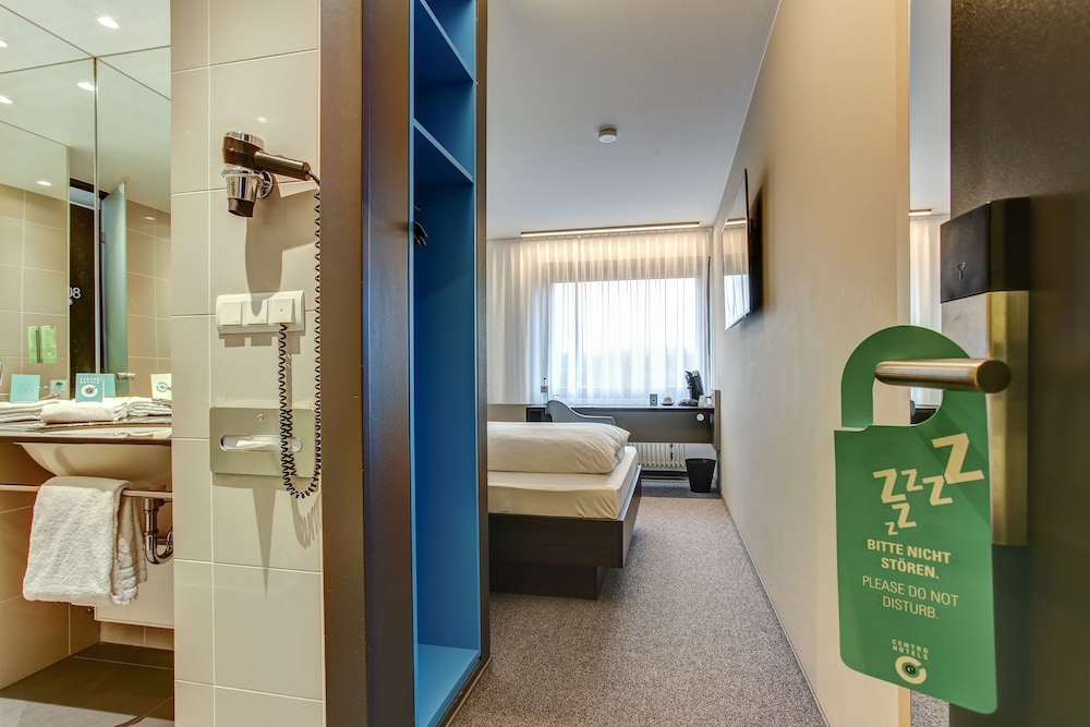

Trieste - Stuttgart Airport - Centro Parkhotel Stuttgart
