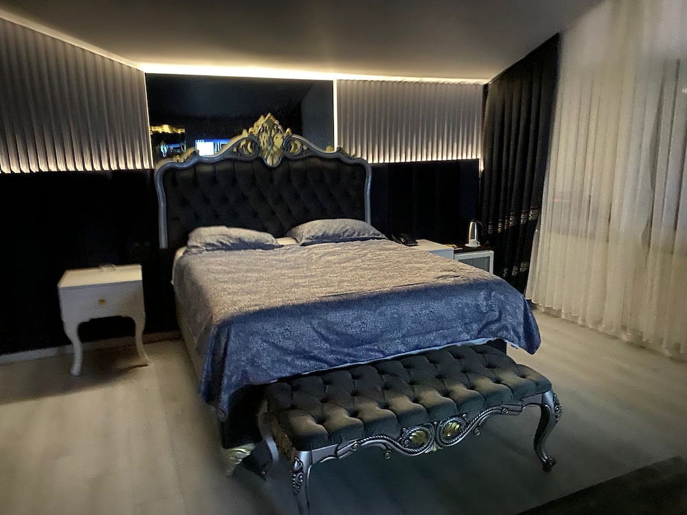 

Napoli - Kayseri - Grand Zara Hotel