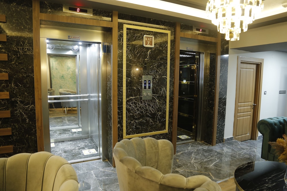 

Napoli - Kayseri - Grand Zara Hotel
