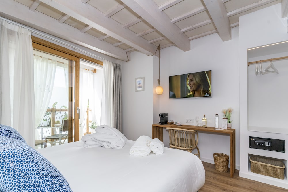 

Bologna - Ferreries - Hotel S'Antiga Adults Only