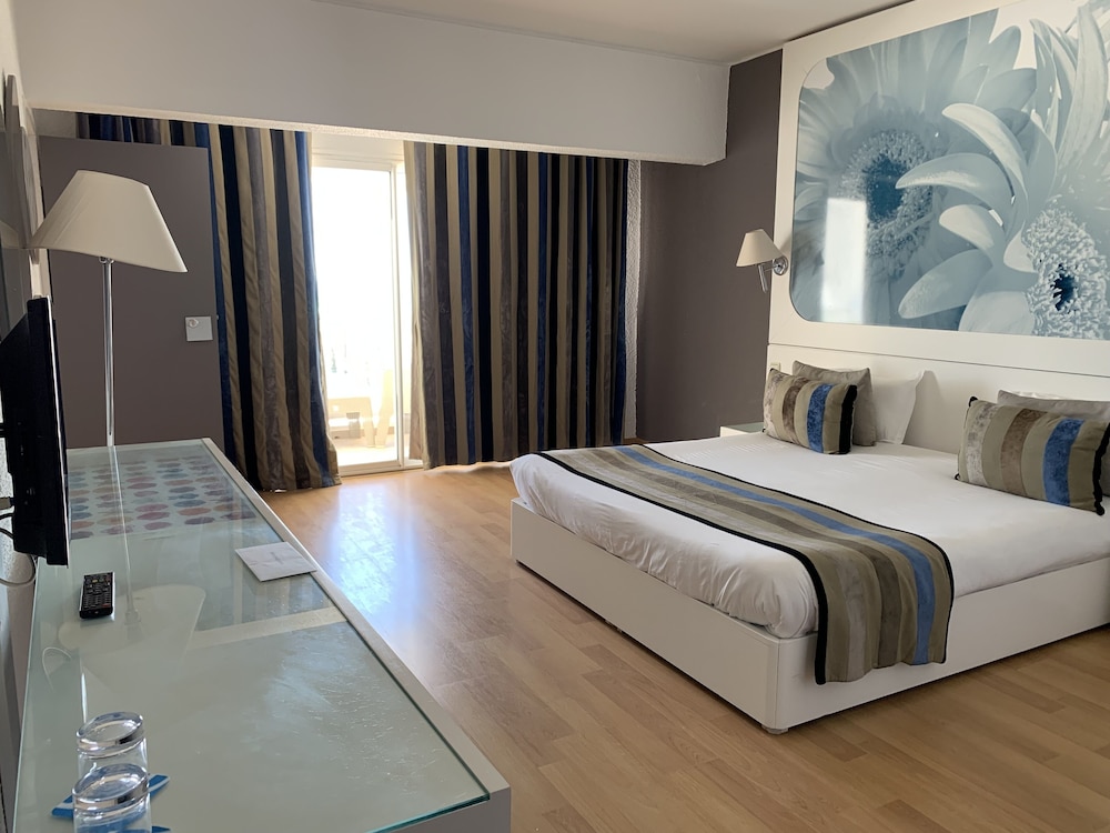 

Palermo - Monastir - One resort Jockey