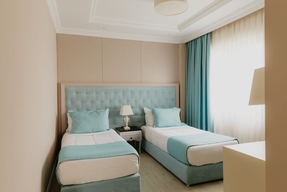 

Genova - Golem - Flower Hotels & Resorts