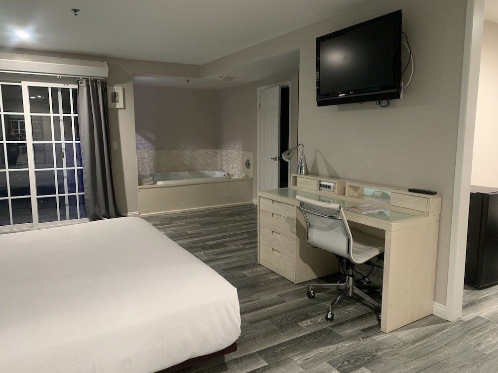 

Milano - Hermosa Beach - Wave Hotel Manhattan Beach